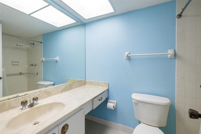 4715 BAY STREET NE 222, St Petersburg, FL 33703