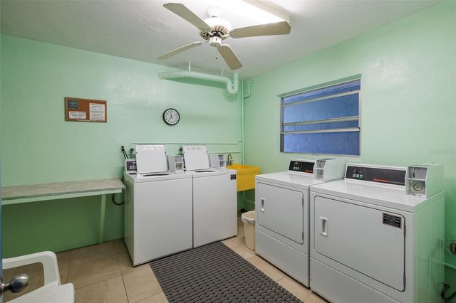 4715 BAY STREET NE 222, St Petersburg, FL 33703