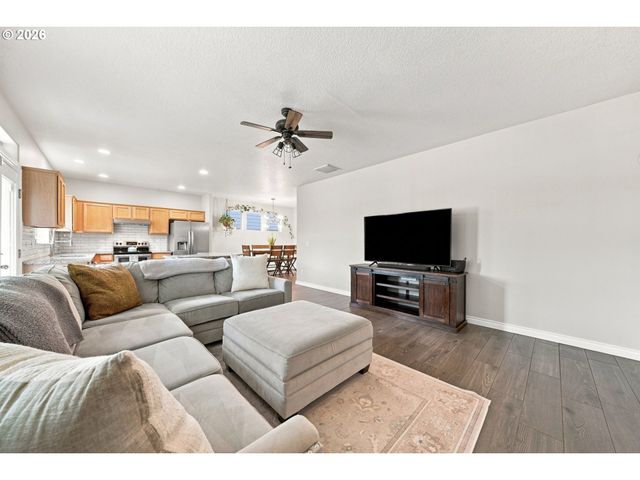 15548 Se Eckert, Damascus, OR 97089