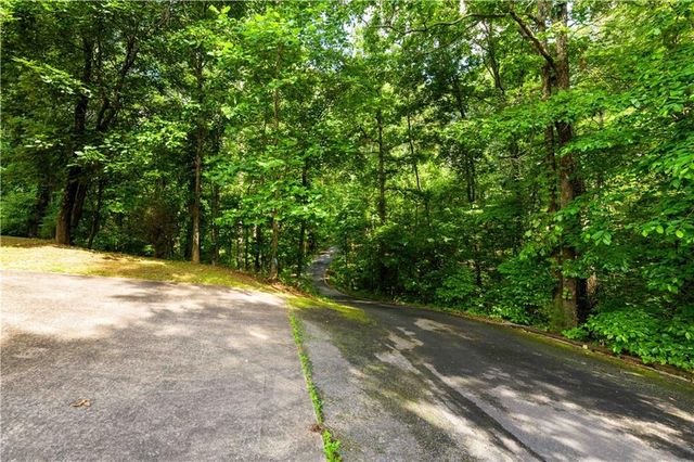 546 Mount Pleasant Road NE, Fairmount, GA 30139