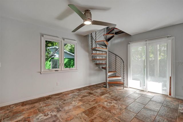 151 20TH AVENUE S, St Petersburg, FL 33705