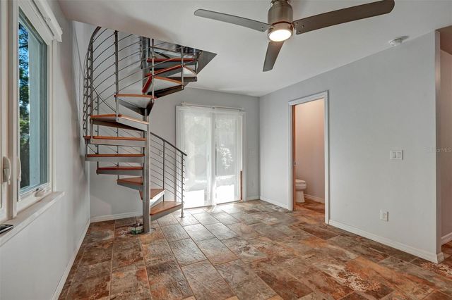 151 20TH AVENUE S, St Petersburg, FL 33705