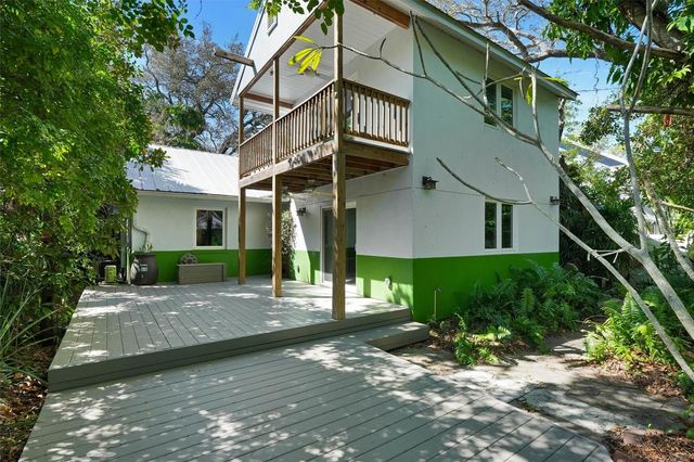 151 20TH AVENUE S, St Petersburg, FL 33705