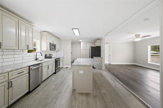 3046 CRYSTAL HILLS DRIVE, Lakeland, FL 33801