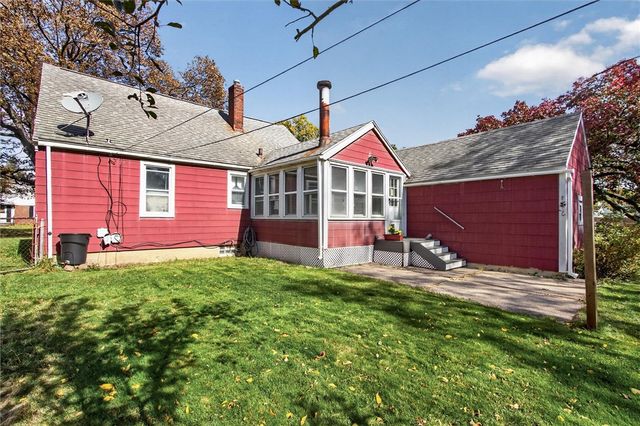 97 Glenthorne Rd, Rochester, NY 14615