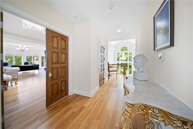 2310 NE Lakeridge Place, North Liberty, IA 52317