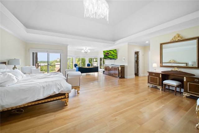 2310 NE Lakeridge Place, North Liberty, IA 52317