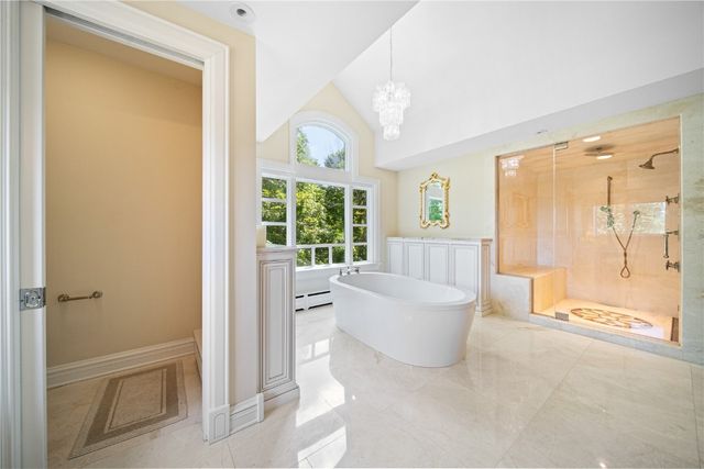 2310 NE Lakeridge Place, North Liberty, IA 52317