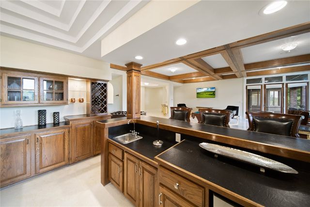 2310 NE Lakeridge Place, North Liberty, IA 52317