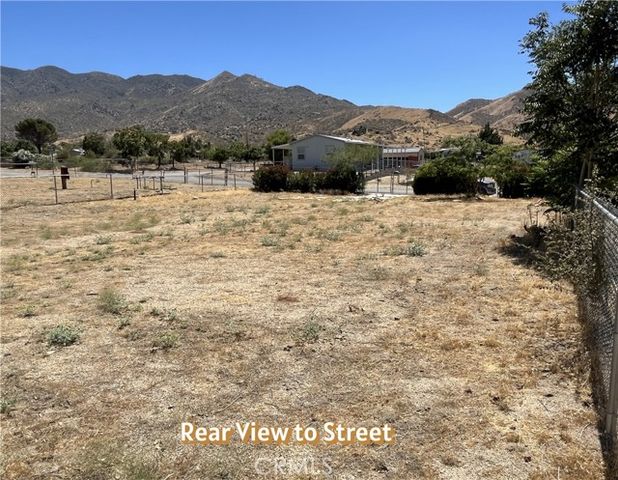 8313 Wildmint Drive, Lake Isabella, CA 93240