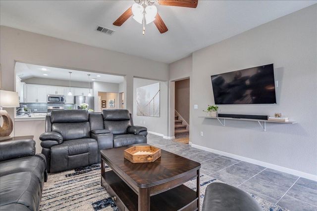 154 Screech Owl DR, Kyle, TX 78640
