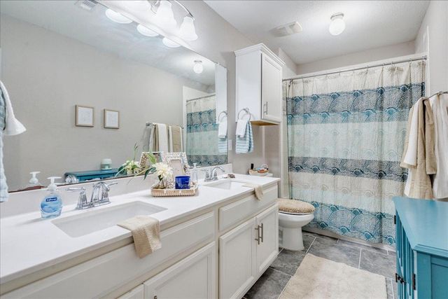 154 Screech Owl DR, Kyle, TX 78640