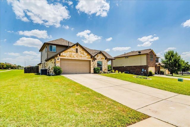 154 Screech Owl DR, Kyle, TX 78640
