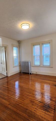 267 Safford St, Quincy, MA 02170