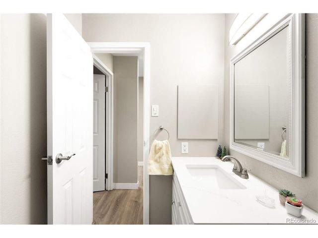 460 S Marion Pkwy 1052, Denver, CO 80209