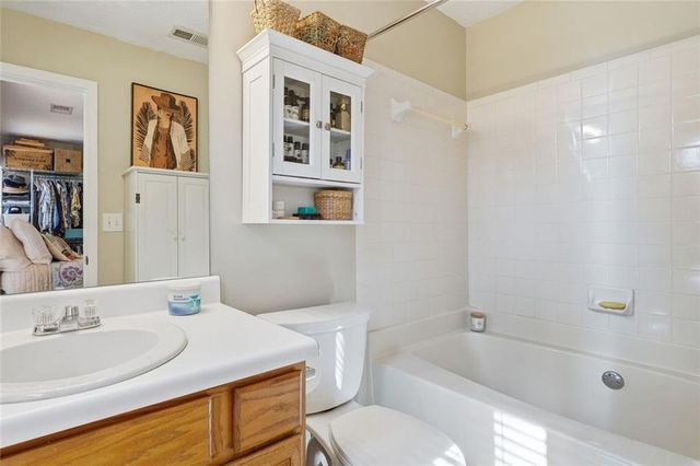 2531 Thorngate Drive, Acworth, GA 30101