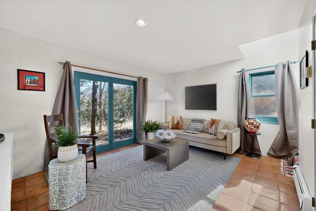 200 Ojo De La Vaca, Santa Fe, NM 87508