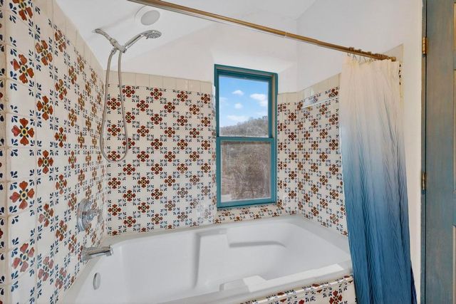 200 Ojo De La Vaca, Santa Fe, NM 87508