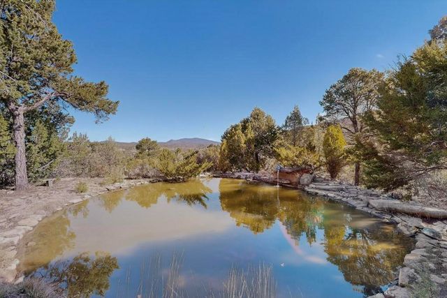 200 Ojo De La Vaca, Santa Fe, NM 87508