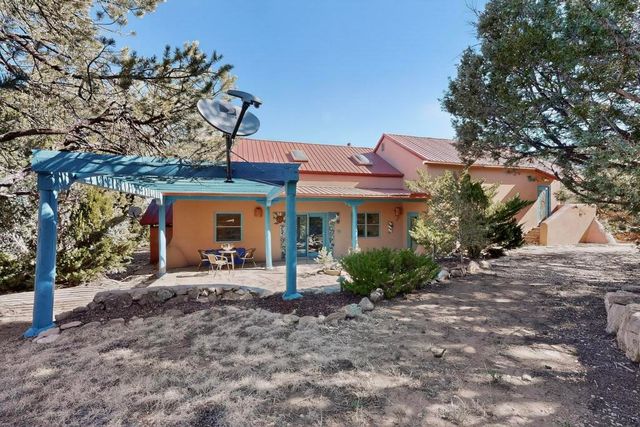 200 Ojo De La Vaca, Santa Fe, NM 87508