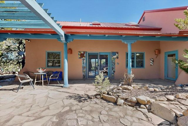 200 Ojo De La Vaca, Santa Fe, NM 87508