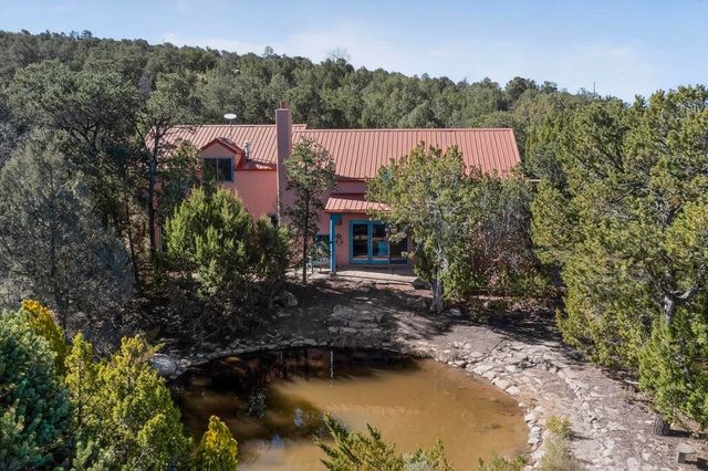 200 Ojo De La Vaca, Santa Fe, NM 87508