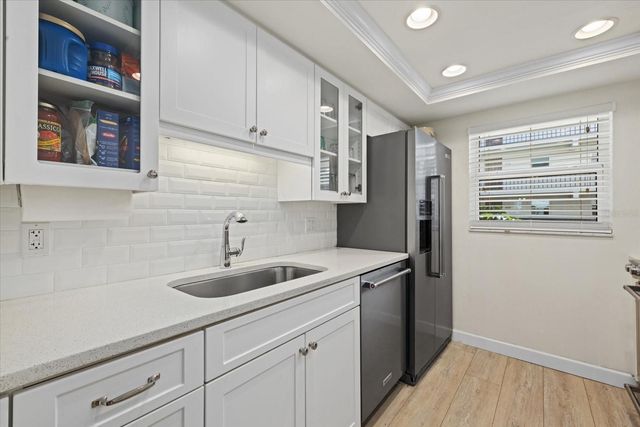 3240 GULF OF MEXICO DRIVE B402, Longboat Key, FL 34228