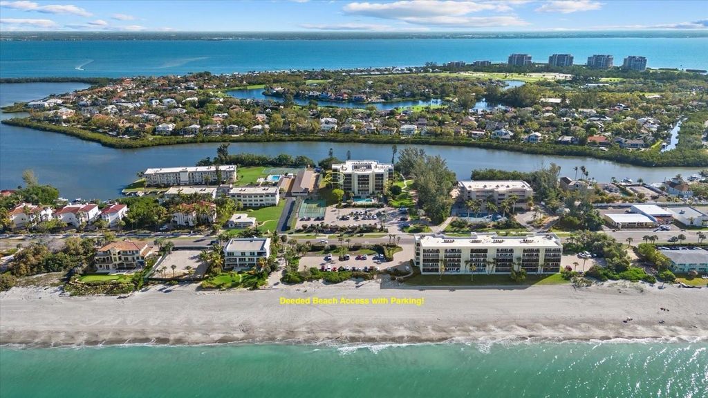 Image 2 of property listing at 3240 GULF OF MEXICO DRIVE B402, Longboat Key, FL 34228