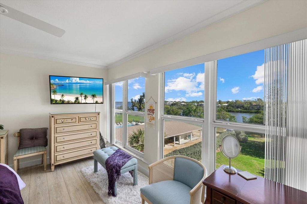 Image 23 of property listing at 3240 GULF OF MEXICO DRIVE B402, Longboat Key, FL 34228