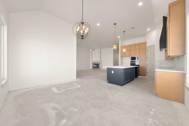 19400 S Country Drive, Edmond, OK 73012