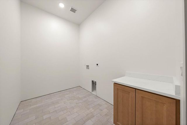 19400 S Country Drive, Edmond, OK 73012