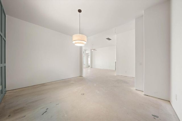 19400 S Country Drive, Edmond, OK 73012