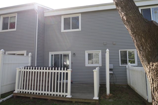 F7 Grandview Drive, South Burlington, VT 05403