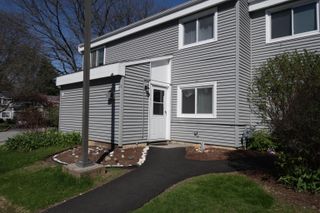 F7 Grandview Drive, South Burlington, VT 05403