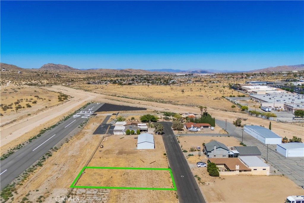 Image 8 of property listing at 6774 Lindbergh, Yucca Valley, CA 92284