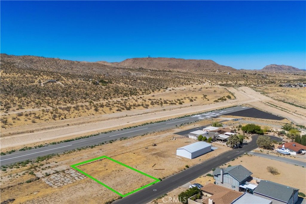 Image 9 of property listing at 6774 Lindbergh, Yucca Valley, CA 92284