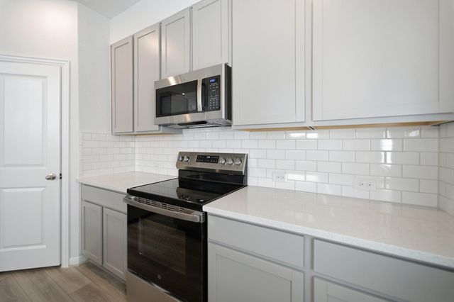 500 Municipal DR 401, Leander, TX 78641