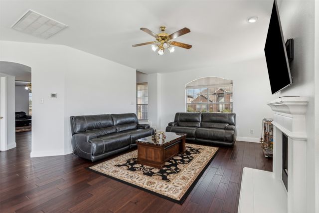 1501 Ector Drive, Carrollton, TX 75010
