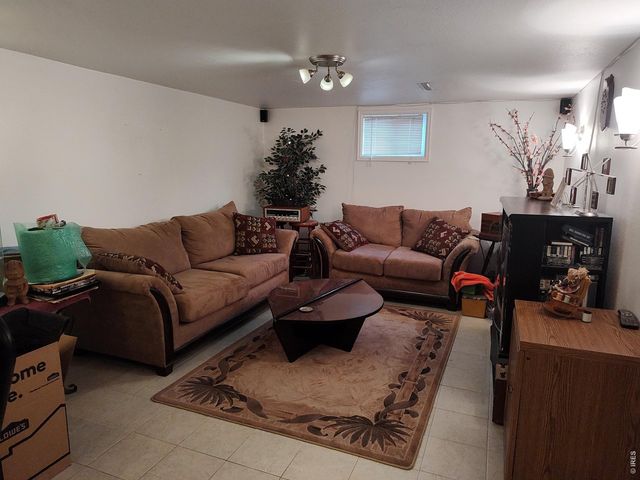 2 Forsyth Dr, Longmont, CO 80504
