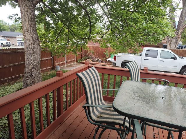 2 Forsyth Dr, Longmont, CO 80504