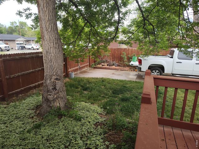 2 Forsyth Dr, Longmont, CO 80504