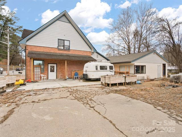 595 N Main Street, Waynesville, NC 28786