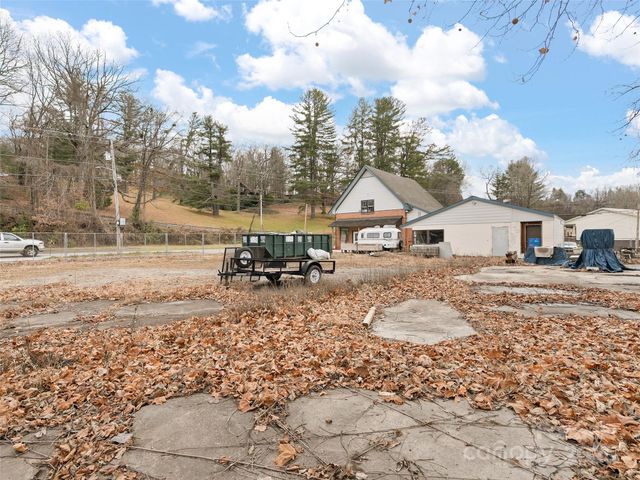 595 N Main Street, Waynesville, NC 28786