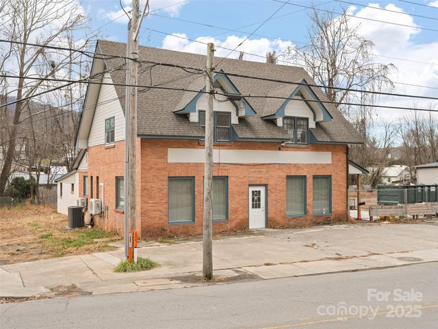 595 N Main Street, Waynesville, NC 28786