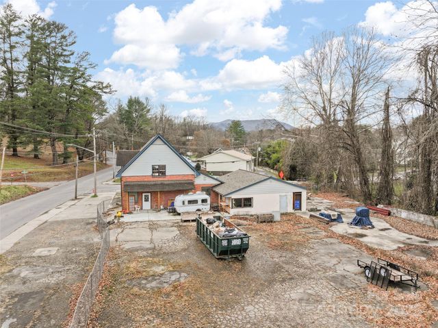 595 N Main Street, Waynesville, NC 28786