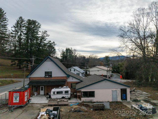 595 N Main Street, Waynesville, NC 28786