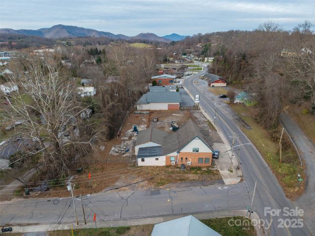 595 N Main Street, Waynesville, NC 28786