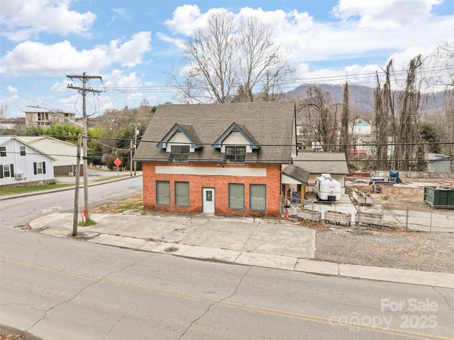 595 N Main Street, Waynesville, NC 28786