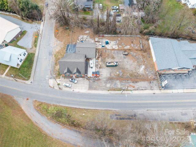 595 N Main Street, Waynesville, NC 28786