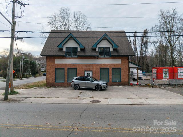 595 N Main Street, Waynesville, NC 28786